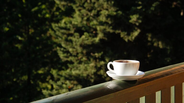 10 Simple Ideas for Peaceful Weekend Mornings